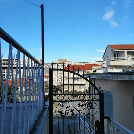 Pearl Apartment